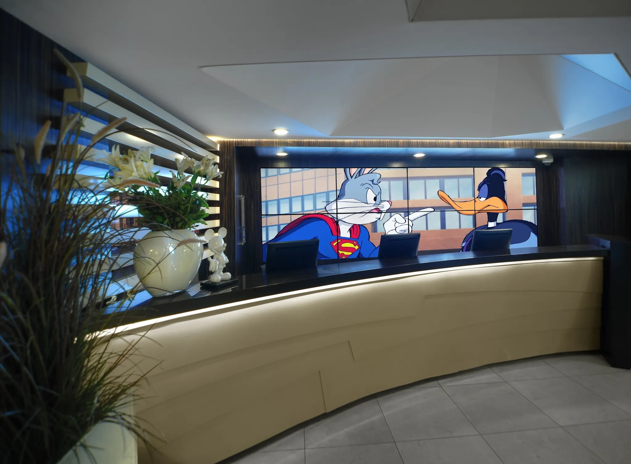 Cartoon Hotel — Image 2